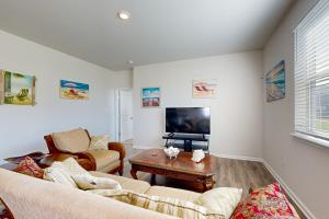 Ocean View Beach Club --- 34167 Gooseberry Ave