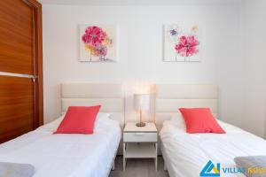 233 - Villa Geny by Villas Now Ltd