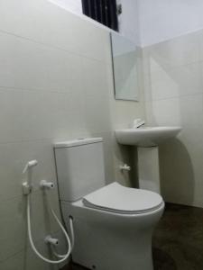 EECS Transit and Budget Homestay