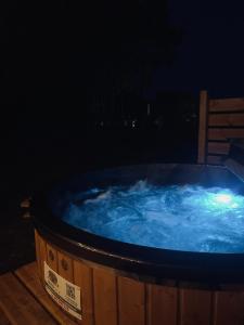 Sworna łąka z zewnętrznym SPA- sauna, jacuzzi, balia