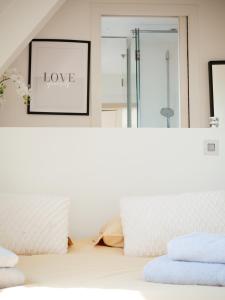 Appartements L'Exclusif de Deauville - Ultra Centre, Balcon & Luxe Moderne : photos des chambres