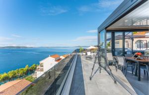 Cozy Apartment In Drage With Sauna