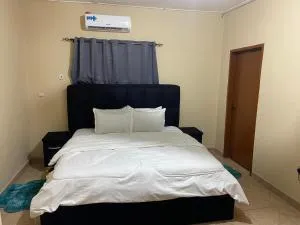 E and E lodge - Asofa