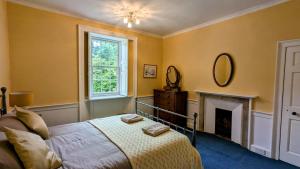 Powis House Mid Cottage