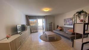 Apt. ManRey 1C - Jade