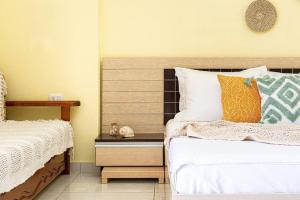 Stellas Central - 1min beach, kitchen & balcony