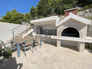 Holiday home Kuzma with private pool and sea view