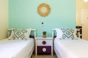 Stellas Stylish Studio - 1min beach w kitchen