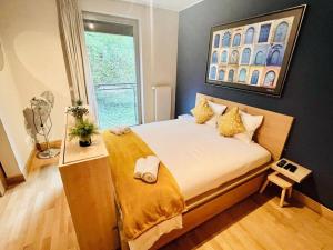 Chic one bedroom with parking&terrace-KIR22