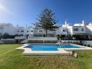 Casabel Beach Villa Playa Alicate Marbella