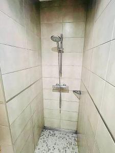 Chic one bedroom with parking&terrace-KIR22