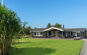 2 Bedroom Awesome Home In Hjørring