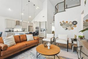 Brand New 5BD 4BA Luxury Vacation Home w Hot Tub - 4hvězdičkové hotely ve městě Irving