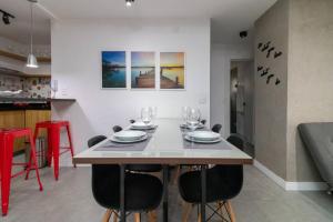 PE0083 - Recem reformado 2 dorms piscina 2vagas garagem ao lado do Allianz Parque