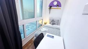 Partition Room In Al Seef Near Burjuman Metro