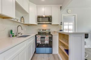 End Unit with Clear Lake Access in NorCal!