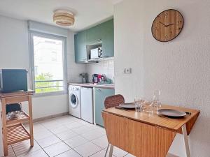 Appartements Charmant T2 terrasse, garage : photos des chambres