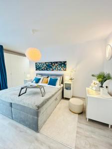 Sunny & peaceful chic retreat