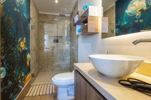 Beachfront Condo 1605 Murano Centro 1, Near Walled City Airport Pick Up
