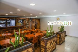 Moderno hospedaje privado con piscina