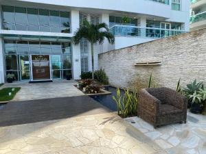 Condomínio MANDAI Apto 305 B Lateral em frente ao mar