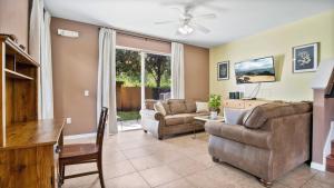 Quiet Corner Gem in Gated Crestwynd Bay