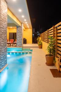 Casa Valovi, Puerto Escondido house, Starlink & wired internet, heated and salty pool