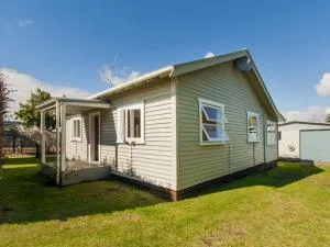 Hosts on the Coast Fisherman's Delight - Cooks Beach