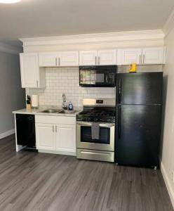 NEWLY Renovated STUDIO 1bed1bath
