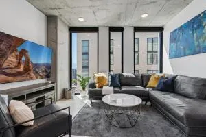 Delta Center 2Bd 2Bath Pool Gym! - American Towers Condominium