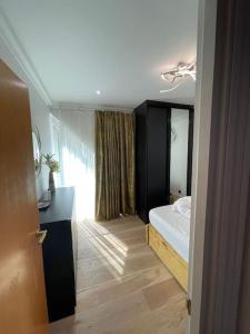 3 Bed smart home - canary wharf