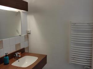 Appartements Studio Pied des Pistes - 4 Pers, Equipe, Animaux Non Acceptes - FR-1-689-139 : photos des chambres