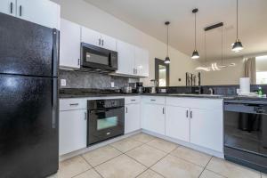 Perfect Themed 3 BD Hot tub renovated - 3013