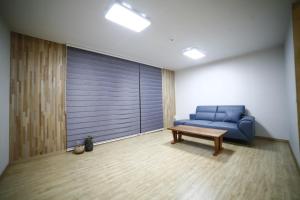 Muan Viento Sol Beach Pension