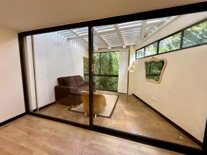 Room in BB - Suite Presidencial en hotel proximo al aeropuerto