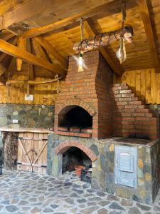 Casă de vacanță Denisa Preda-16 persoane