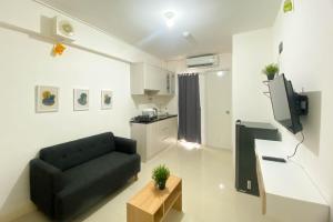 Best Deal and Homey 2BR Bassura City Apartment By Travelio