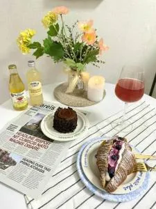 5mins to Jangseungbaegi station, 1mins to airport bus station, max 6pax, two bedrooms - Seul