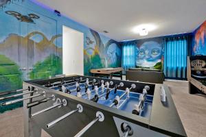 Luxury 12-BR Villa w Pool & Resort Amenities Near Disney