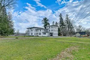 Quiet Owego Getaway Near Main Street and Riverwalk! - Wyalusing