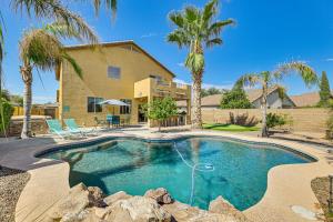 San Tan Valley with Hot Tub and Oasis-Like Backyard!