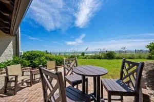 Ocean Eyes villa by Peace Vacations - Georgetown