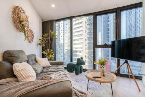 Designer Apt Southbank, close to Crown and MCEC-SH17