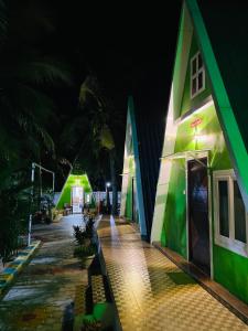 GreenLeaf Resorts and Restaurant