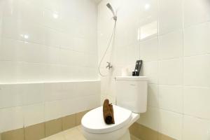 Comfort Living and Strategic 2BR at Bassura City Apartment By Travelio