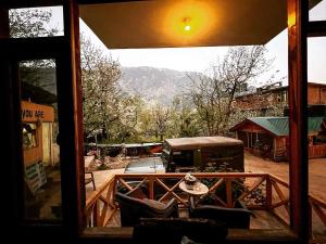 YOLO Social - The Social House & Cowork - Manali