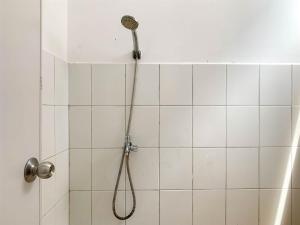 Cozy 2BR at Delta Cakung Apartment By Travelio