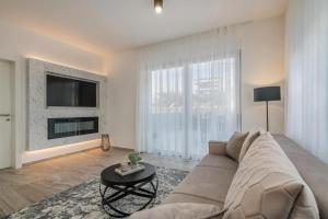 Villa DIVINA with heated pool