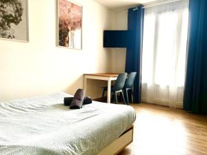 Appartements Les quais, Vue fleuve, Proche Gare & Parking Prive : photos des chambres