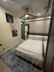 Elegant 2BR, 2 BA Suite Beside Eastwood Mall